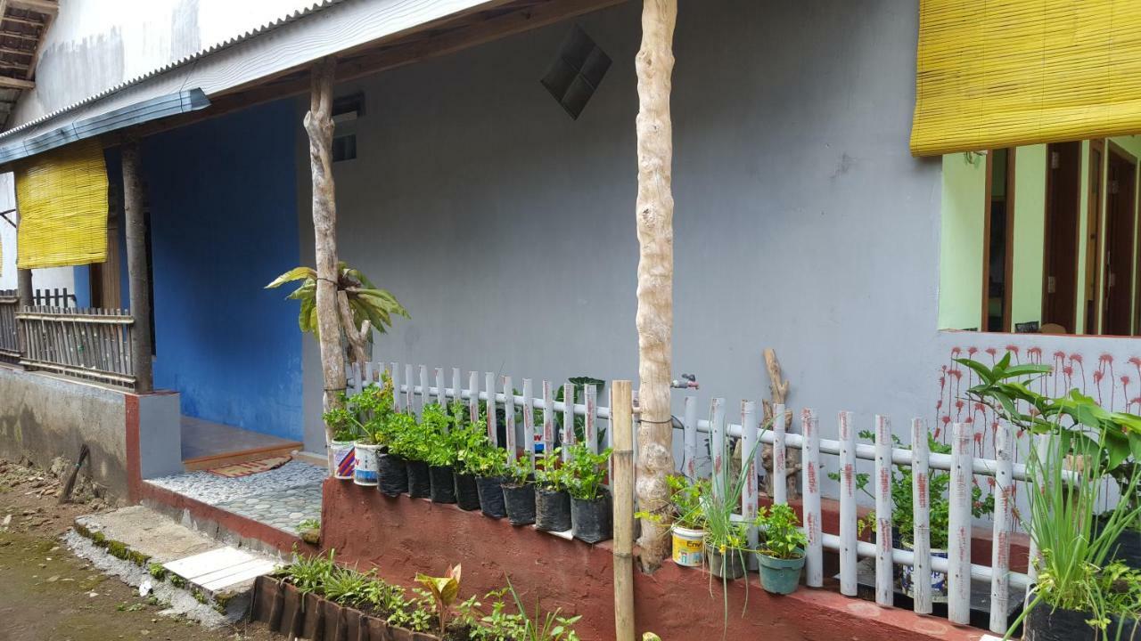 Tamansuruh Ijen Mansjestic B&B מראה חיצוני תמונה
